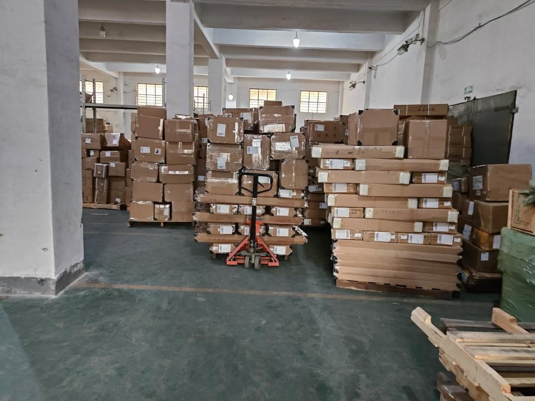 Bodega Orvia en México con carga importada desde China